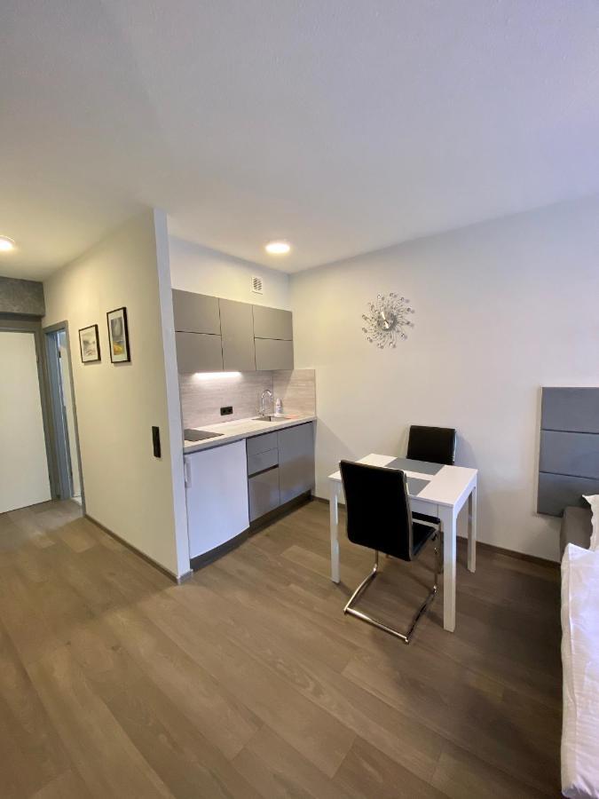 Stadt-Apartment Dusseldorf Luaran gambar